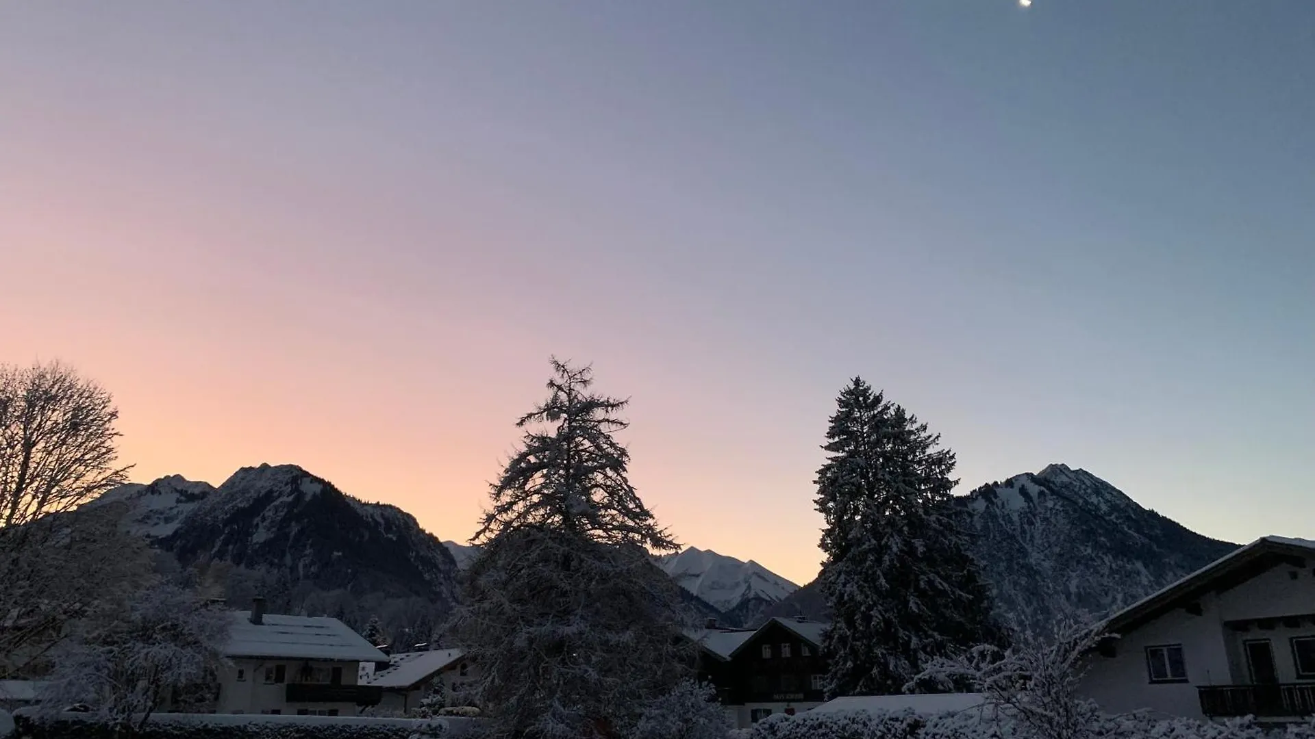Ferienwohnung In Oberstdorf Mit Wundervollem Bergpanorama Germany